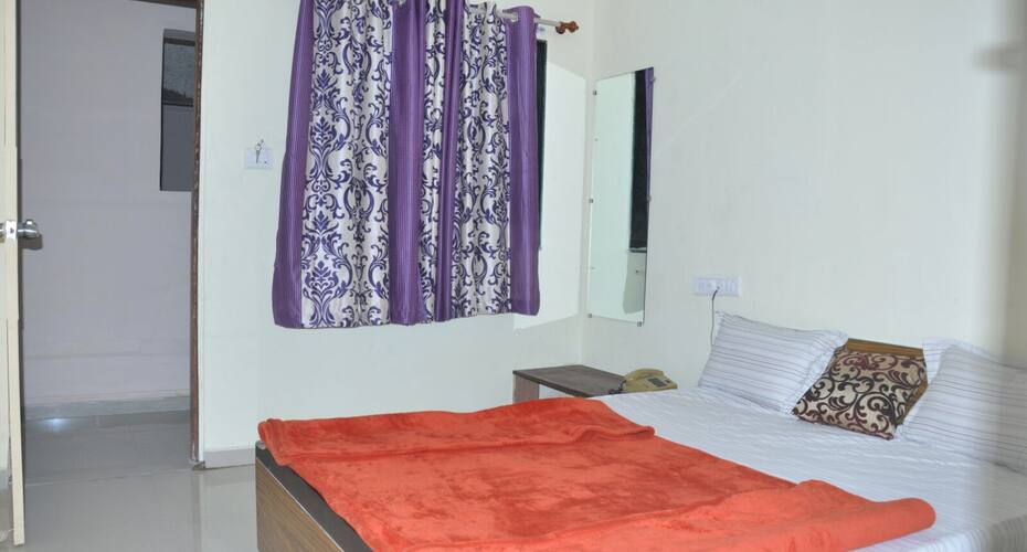 Hotel Pooja International, Anand 2